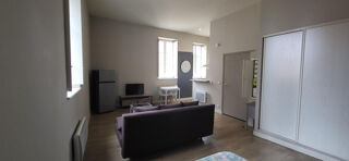  Appartement à louer 1 pièce 33 m²
