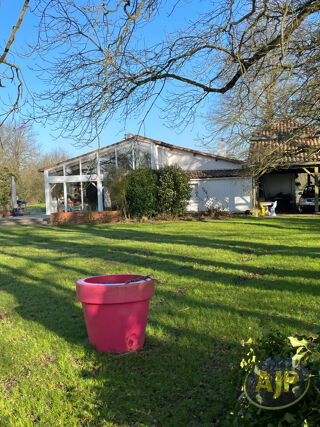  Maison � vendre 6 pi�ces 180 m�