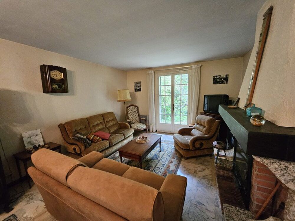 Maison familiale avec grand parc arboré