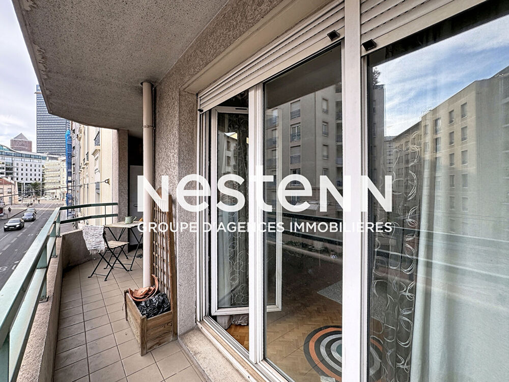 Location Appartement Appartement 4 pièces meublé avec ascenseur et stationnement Dauphiné - Lyon 3e Lyon 3