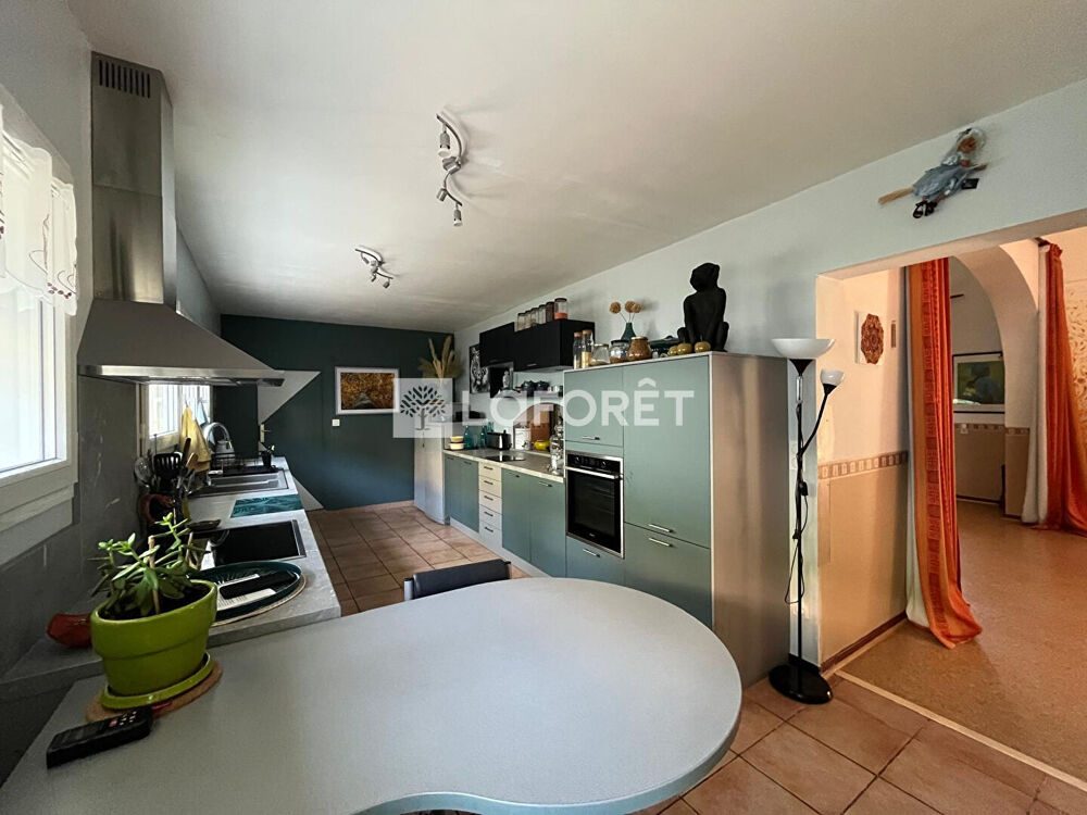 Maison Arles Sur Tech 10 pièce(s) 350 m2