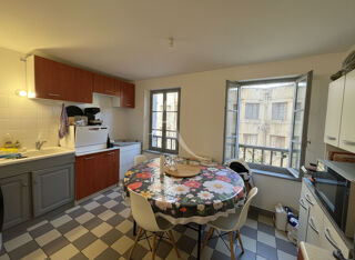  Immeuble à vendre 6 pièces 125 m²