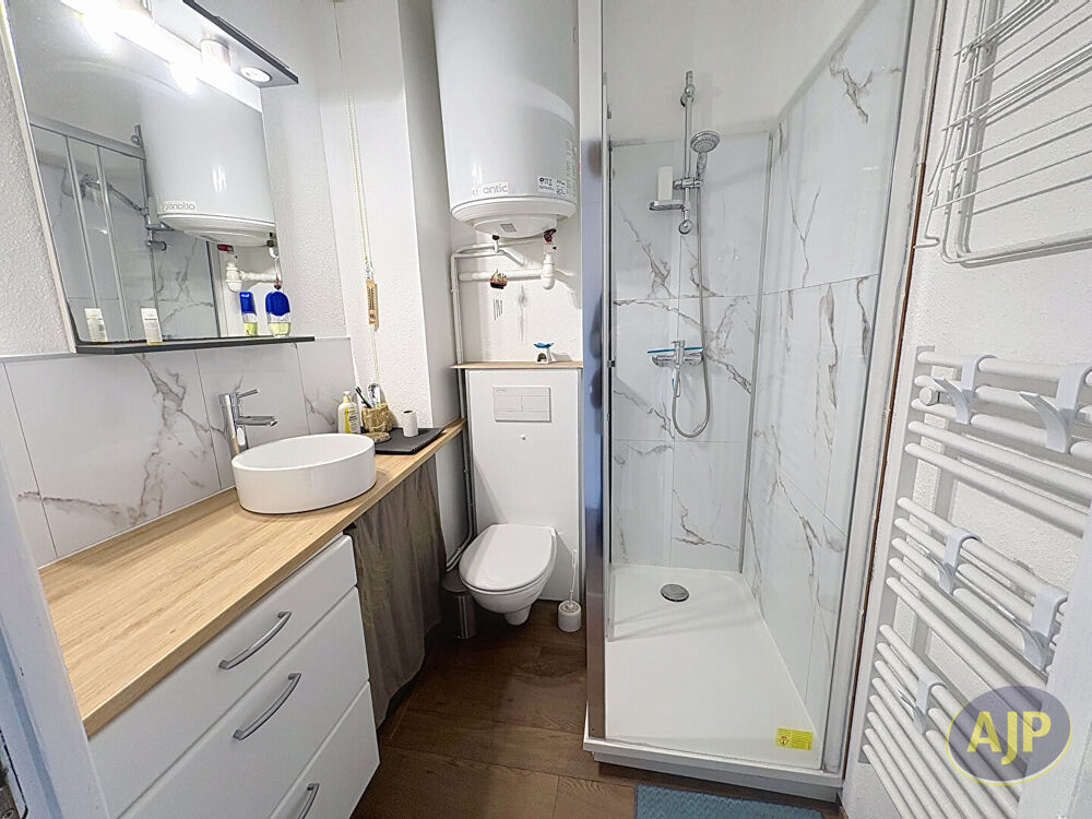 LE POULIGUEN centre ville Appartement 2 pièces MEUBLE RENOVE