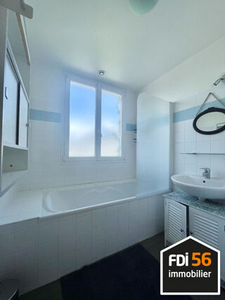  Appartement à louer 4 pièces 83 m²