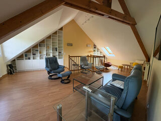  Appartement à louer 5 pièces 126 m²