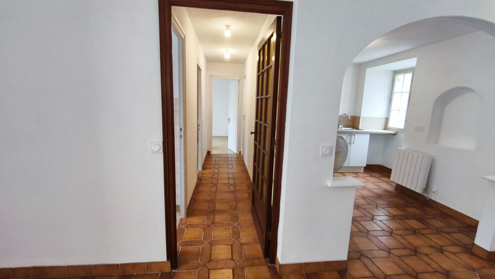 MORBIHAN, Seglien, Maison mitoyenne, 3 chambres, jardin, une grange