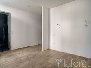  Appartement à louer 1 pièce 38 m²
