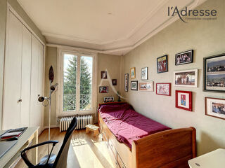  Appartement à vendre 5 pièces 140 m² Suresnes