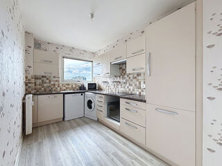  Appartement à louer 4 pièces 76 m²