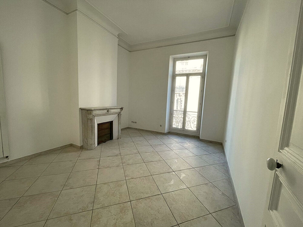 Location Appartement Appartement 2 pièces à louer à Marseille - Exclusivité NESTENN La Ciotat Marseille 8