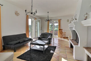  Maison  louer 7 pices 180 m
