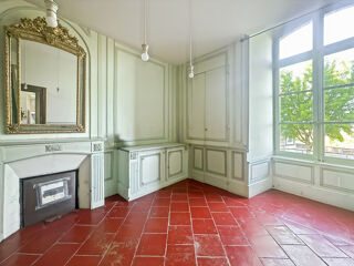  Appartement à louer 5 pièces 173 m²