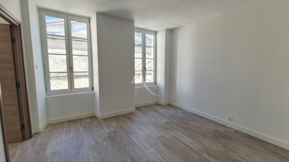 Appartement, Centre ville de Saint Jean D'Angély.
