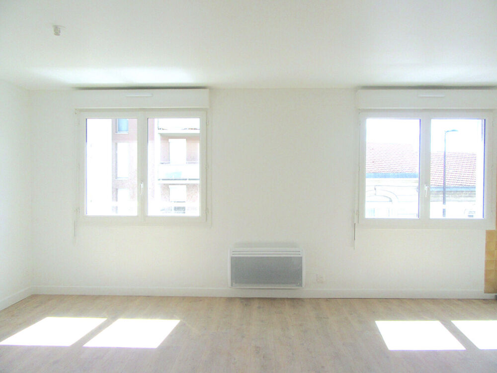 A LOUER APPARTEMENT T3 DE 70 M2 - BORDEAUX QUARTIER CHARTRONS