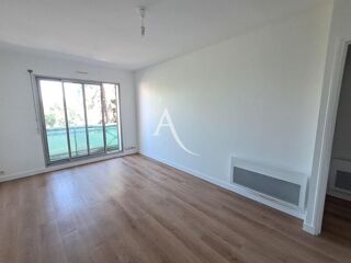  Appartement à louer 2 pièces 40 m²