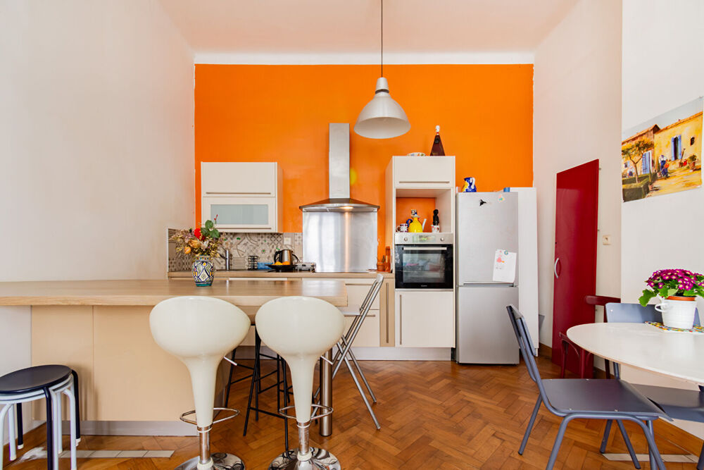 Vente Appartement Joli T3 dans un bel immeuble ancien avec ascenseur Marseille 2