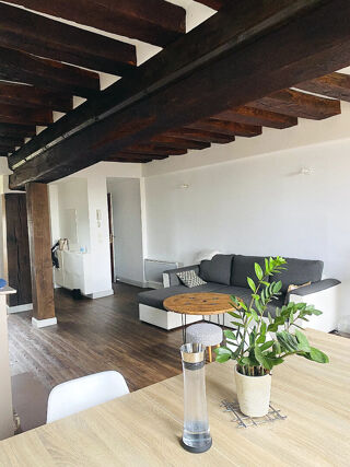  Appartement à louer 4 pièces 109 m²