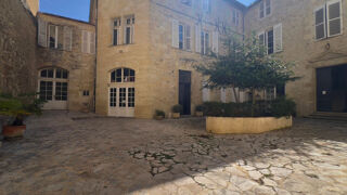  Immeuble à vendre 1100 m²