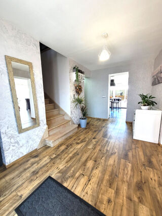  Maison � vendre 10 pi�ces 200 m�