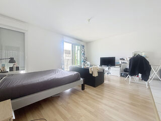  Appartement à louer 1 pièce 37 m²