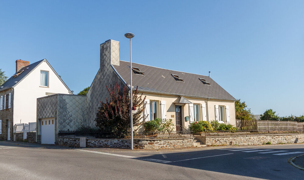 ORNE : Maison de village de 3 chambres avec garage et jardin