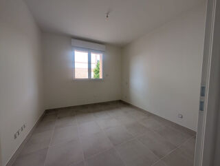  Appartement à louer 3 pièces 56 m²