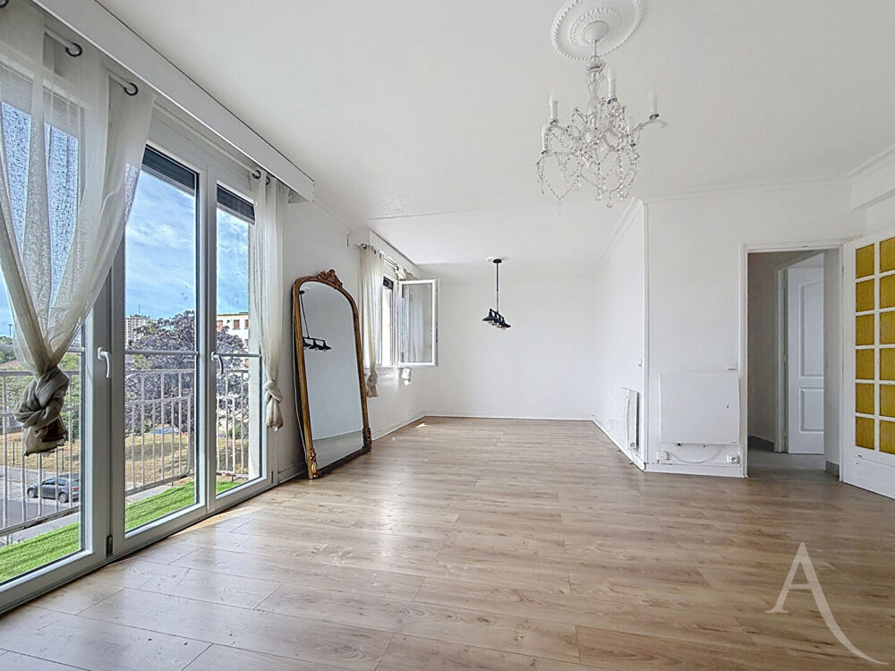 Vente Appartement Appartement Mantes La Ville 4 pièce(s) 68.80 m2, deux chambres, balcon; cave Mantes la ville