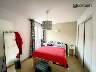  Appartement à louer 4 pièces 85 m²