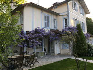 Maison à louer 5 pièces 168 m²
