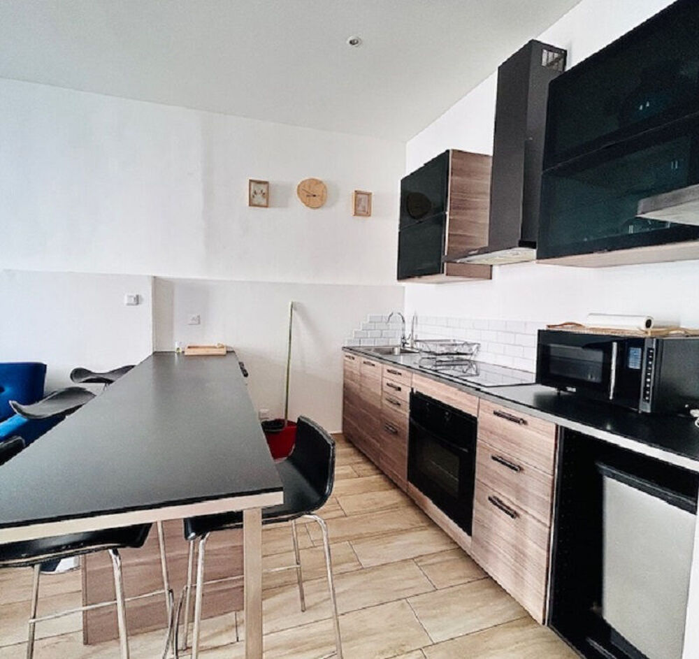 Location Appartement Appatement Menpenti Immeuble Marseillais 2ème Etage 40 m² Meublé Menpenti