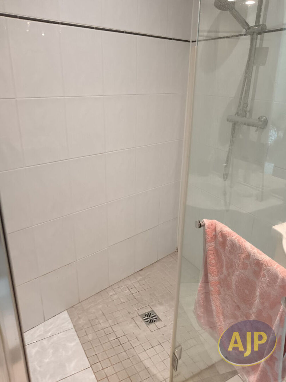 Location Appartement T1 meublé 24m² Secteur du Théatre Saintes