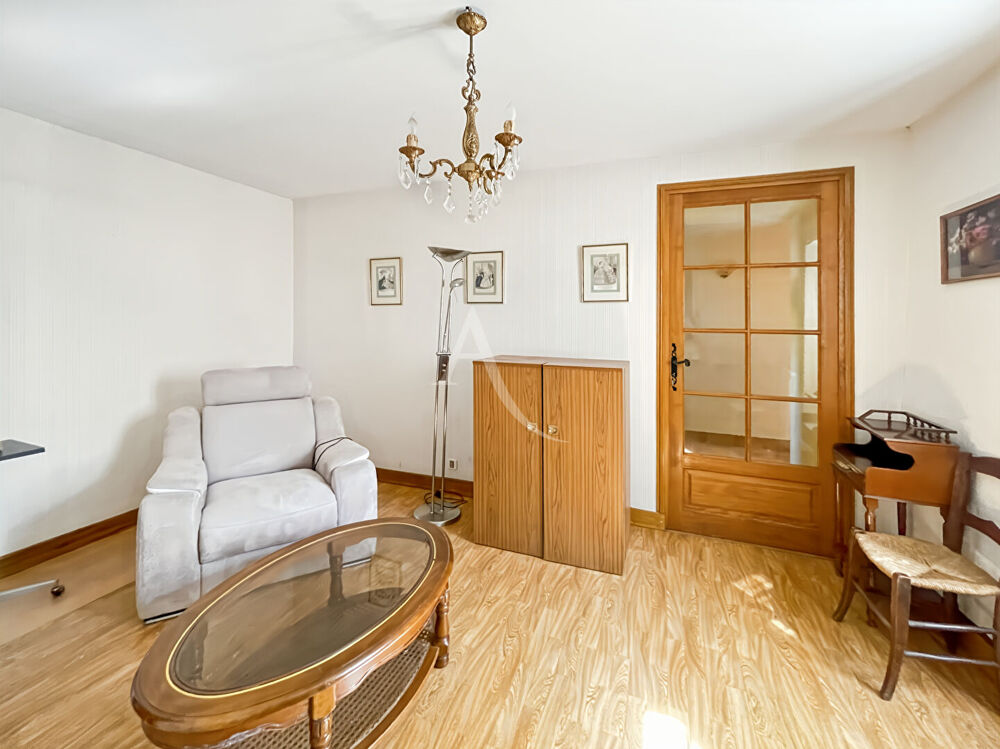 Vente Maison Maison en pierre avec dépendances ! 4 chambres - 7 334 m2 de terrain Montaigu de quercy