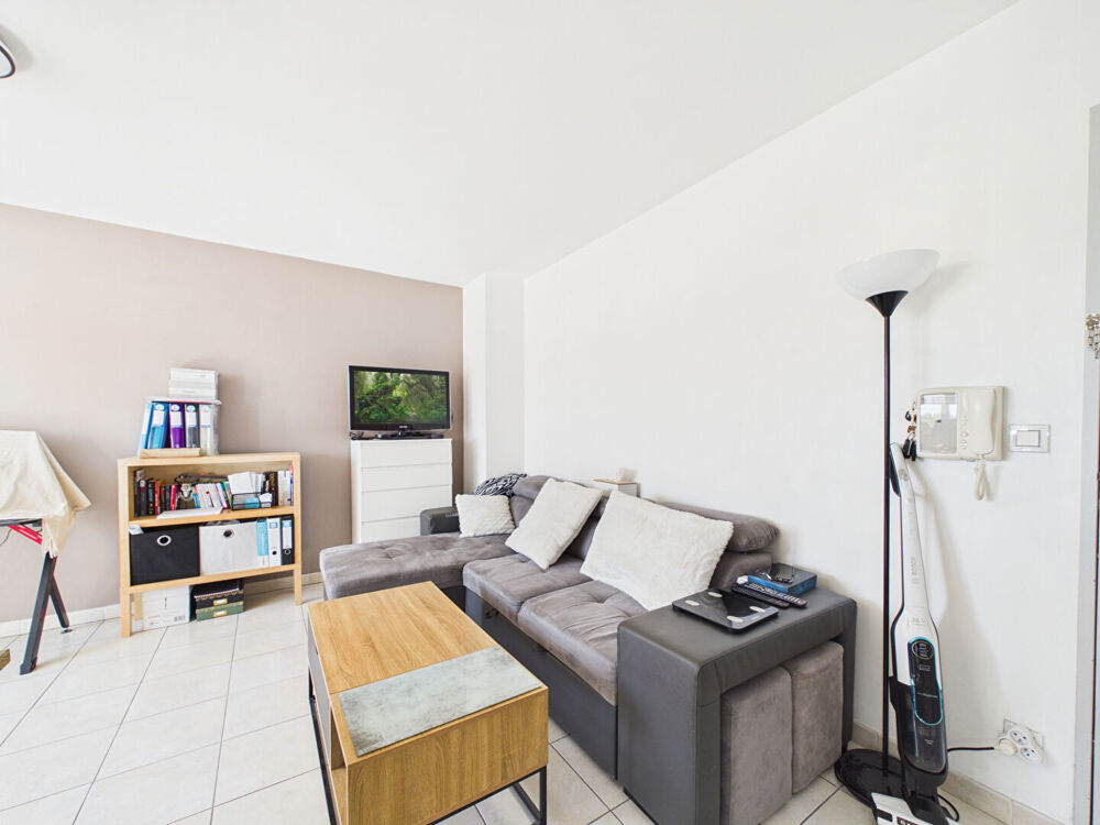 Vente Appartement Appartement Avignon 2 pièce(s) 47.18 m2  CAVE et PARKING- PROCHE REMPARTS Avignon