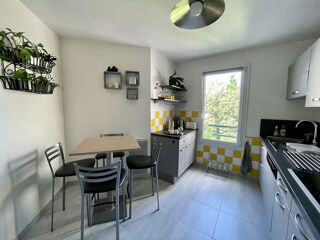  Appartement  vendre 4 pices 80 m