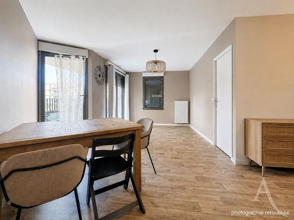 Appartement Mantes La Ville 4 pièces avec terrasse, parking et charges toutes comprises
