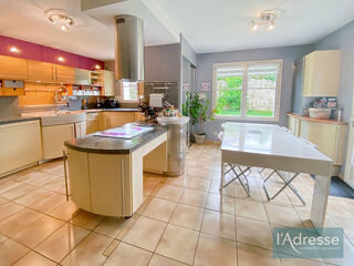  Maison  vendre 9 pices 165 m