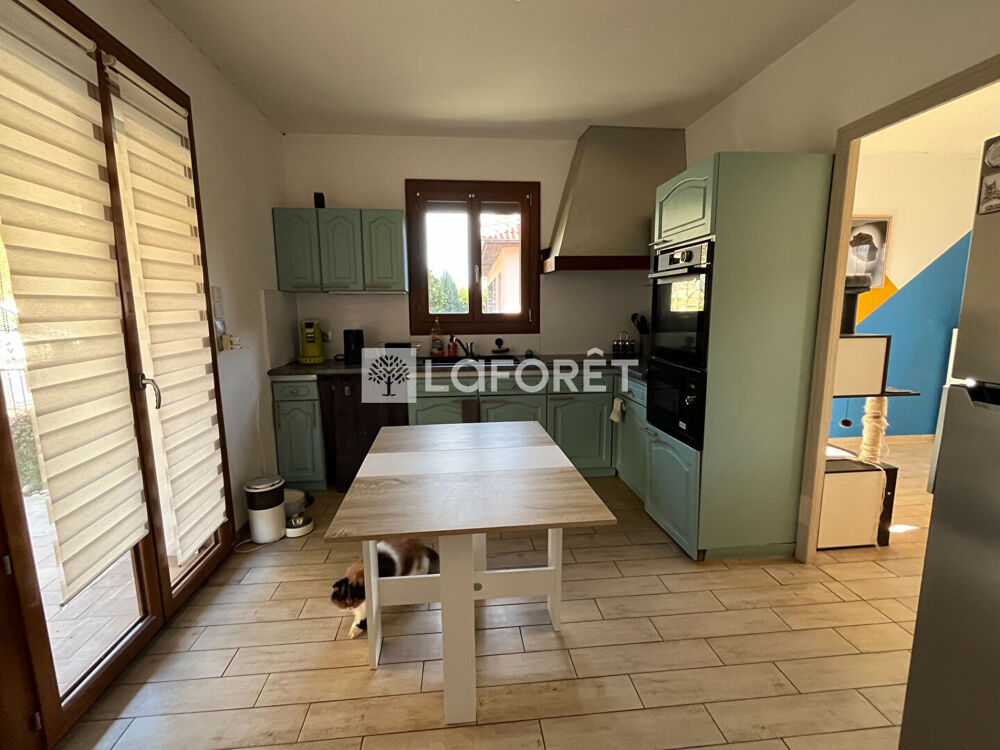 Vente Maison FIRMI - AXE RODEZ FIGEAC : *MAISON 4 CHAMBRES* 145 m2 * 850 M2 JARDIN *PAC NEUVE* Firmi