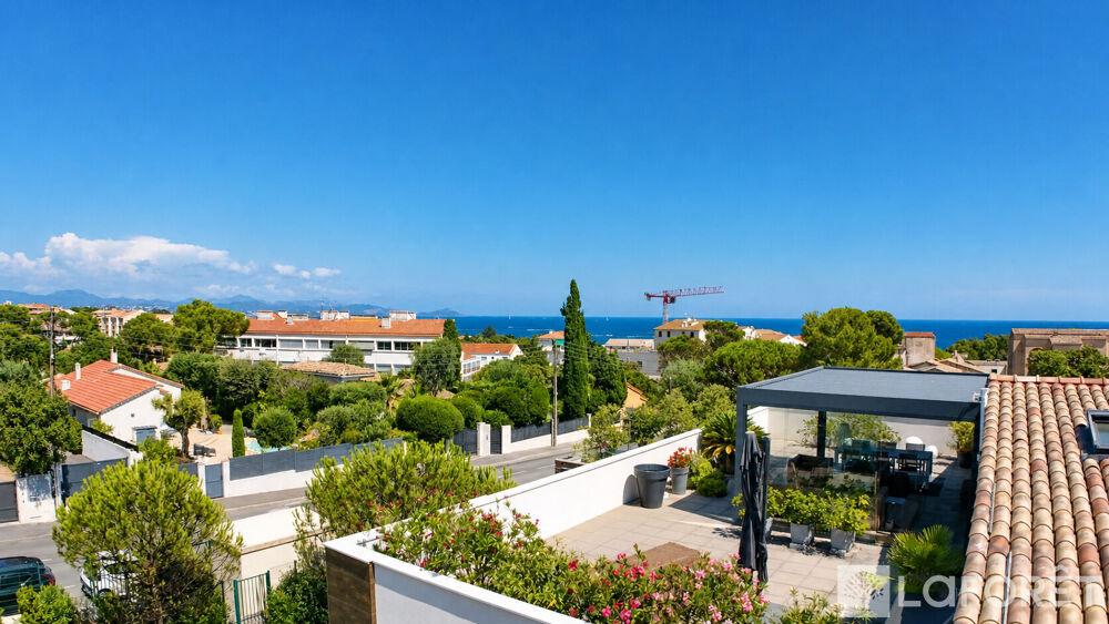 Roof-Top Vue Mer à Saint-Aygulf 4 pièce(s) 70 m2