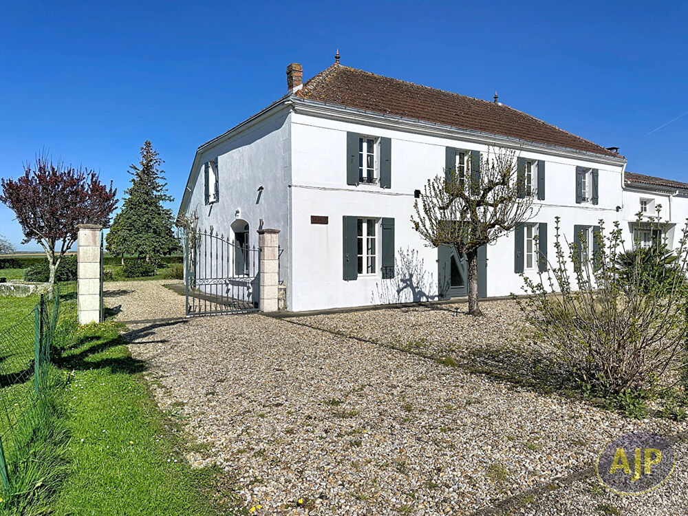 Vente Maison Charentaise de caractère à Saint-Grégoire-d'Ardennes Saint gregoire d ardennes