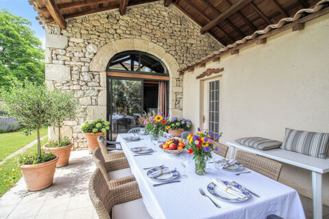   Deux maisons en pierre : investissement locatif ou rapprochement familial au coeur du Quercy Blanc Maison - 10 pièce(s) - 295 m²