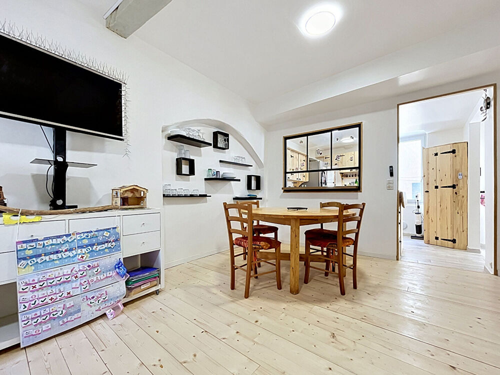 Vente Maison SOUS OFFRE. Maison de caractère 3 chambres avec atelier voûté au coeur du village La voulte sur rhone