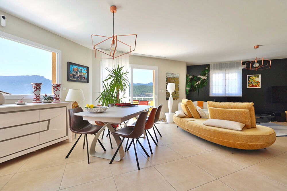 Maison Gresy Sur Aix 7 pièce(s) 281 m2 au calme avec vue sur le lac du Bourget