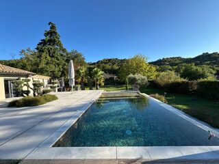  Maison � vendre 6 pi�ces 205 m�