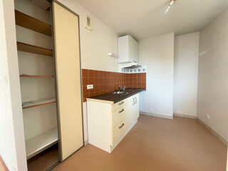  Appartement à louer 2 pièces 55 m²
