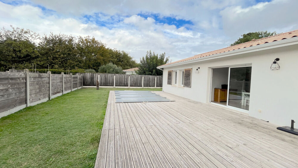 Location Maison A LOUER MAISON MEUBLEE DE TYPE 4 AVEC JARDIN ET PISCINE - LEGE CAP FERRET Lege cap ferret