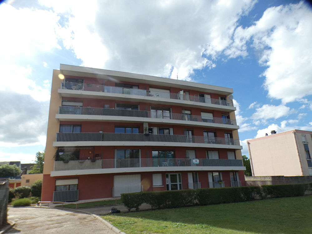 Studio 25.43 m² avec cave / parking / balcon - GRAVIGNY