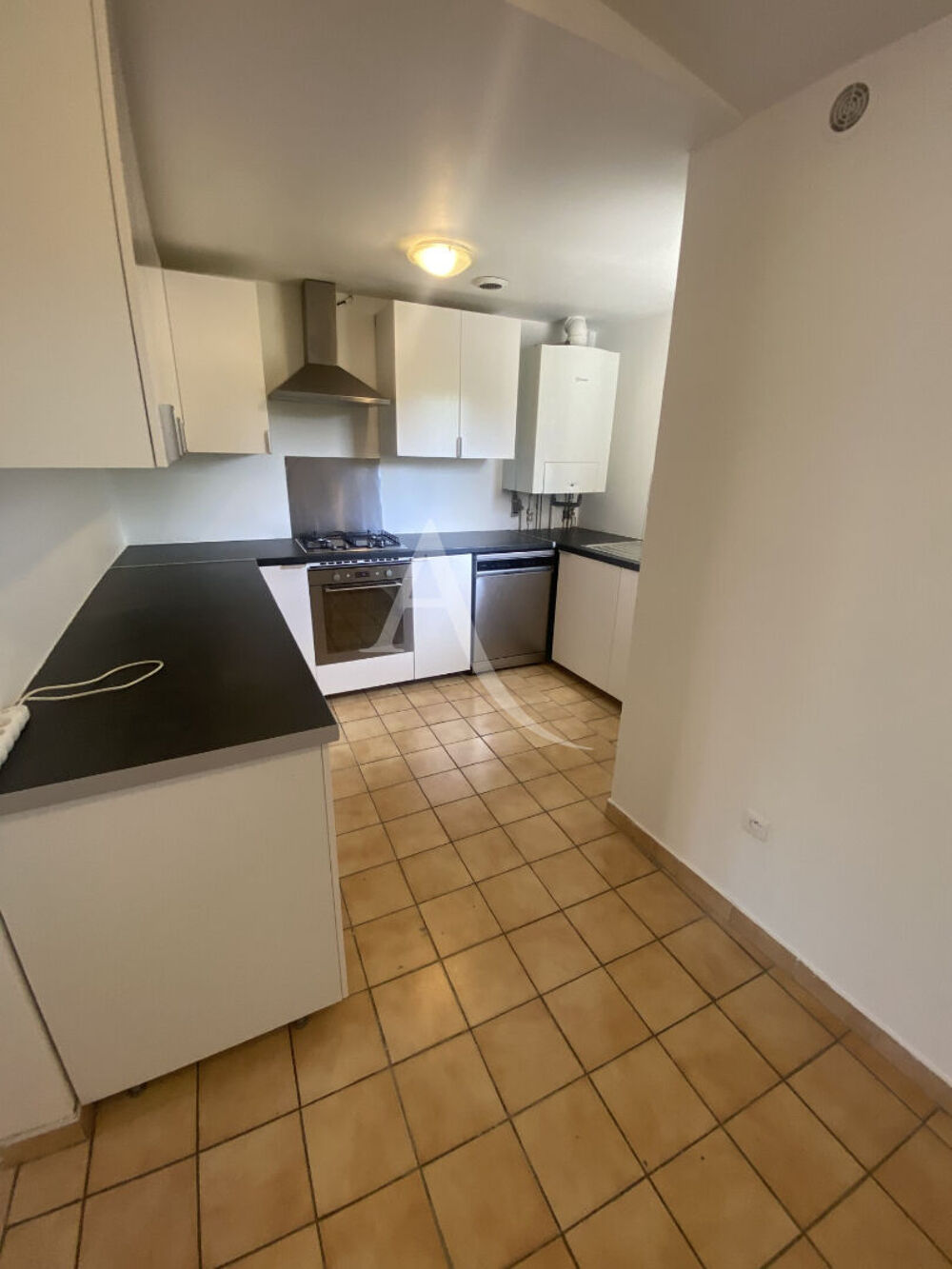 Location Maison Maison spacieuse 5 pièces de 122m² avec jardin et studio près de la gare RER du Bourget Drancy
