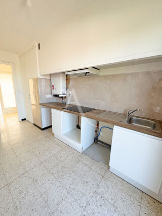  Appartement à louer 3 pièces 70 m²