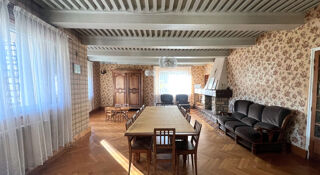  Immeuble  vendre 15 + pices 450 m