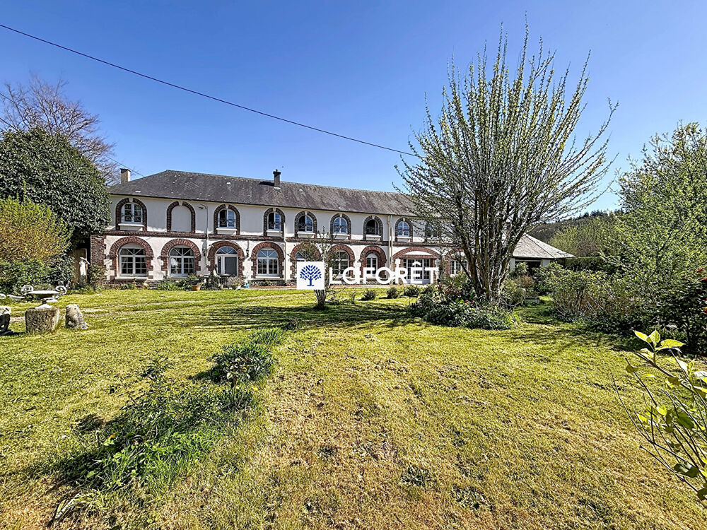 Vente Maison Ancien relais de poste de caractère à Valmont . 246 m² habitables . Jardin clos de 1 061 m² Valmont